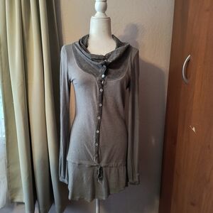 Gray Long Sleeve Button-Up Tunic